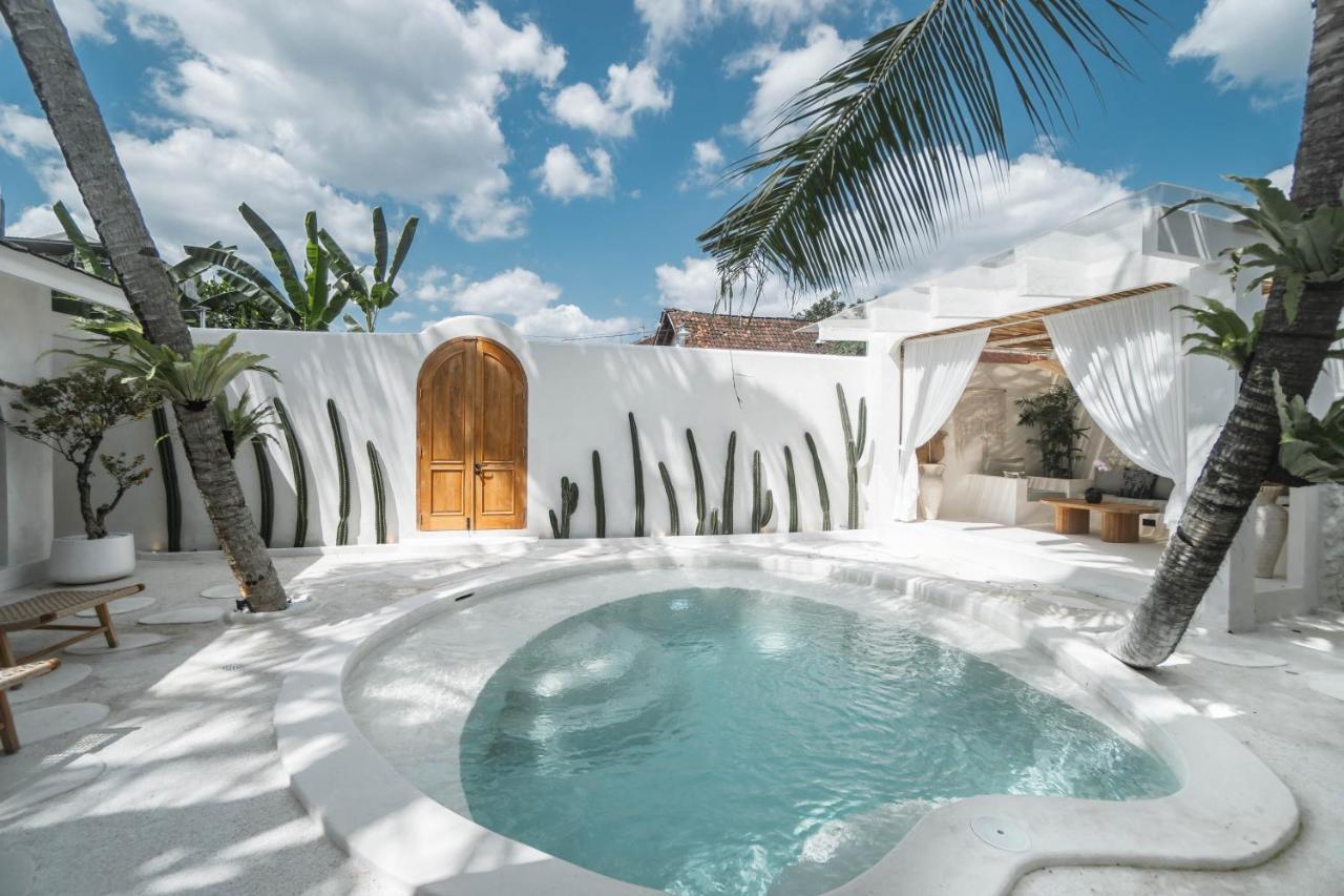 Bohemian Jogja Villas With Private Pool Kejayan Kültér fotó