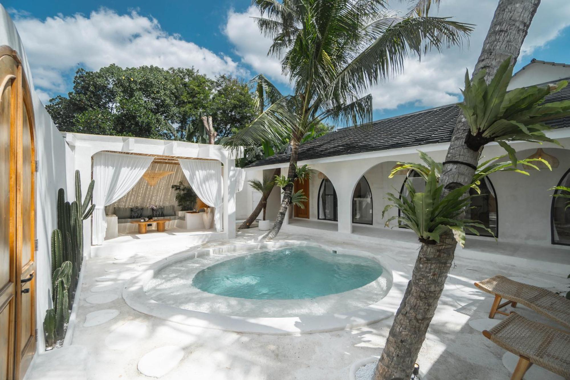 Bohemian Jogja Villas With Private Pool Kejayan Kültér fotó