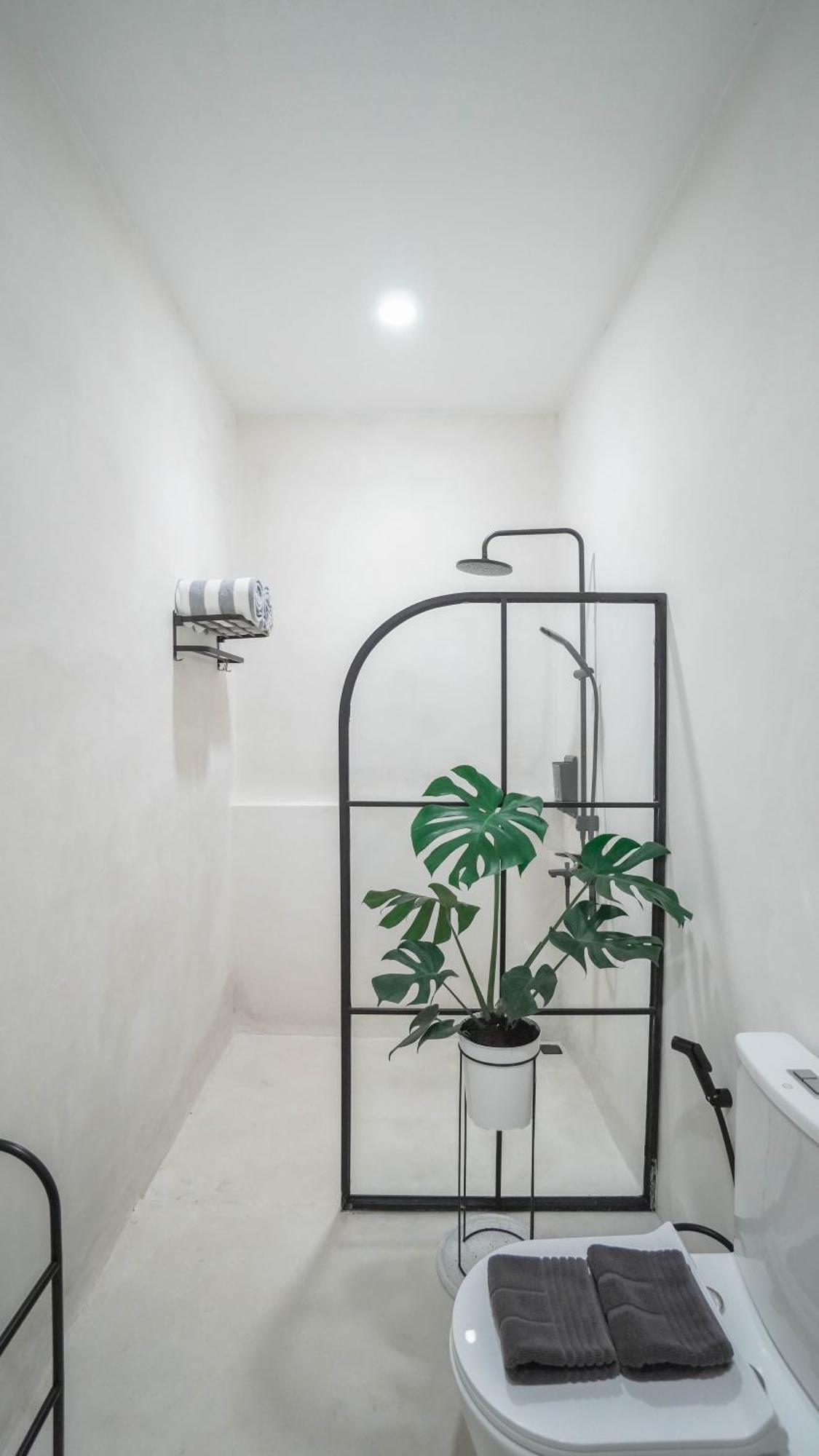 Bohemian Jogja Villas With Private Pool Kejayan Kültér fotó