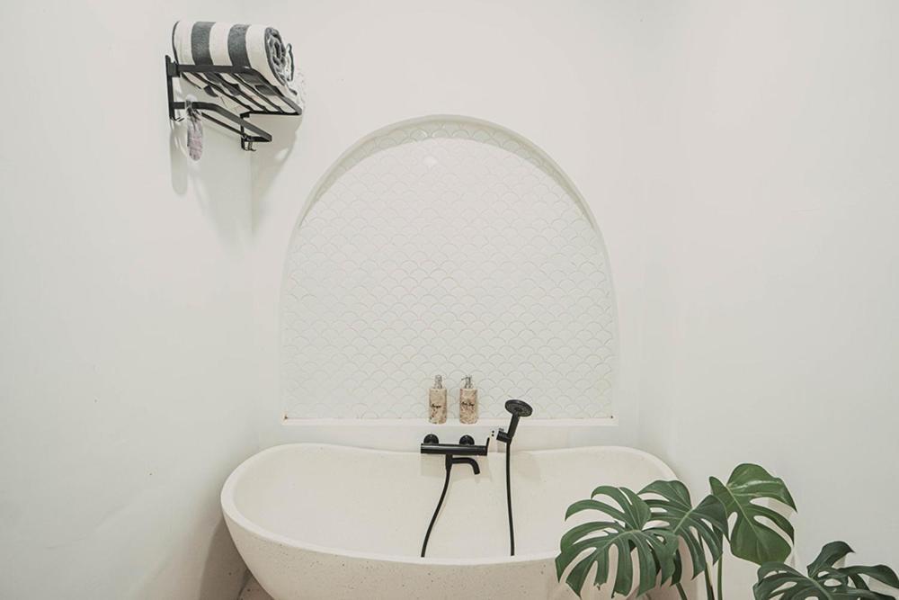 Bohemian Jogja Villas With Private Pool Kejayan Kültér fotó